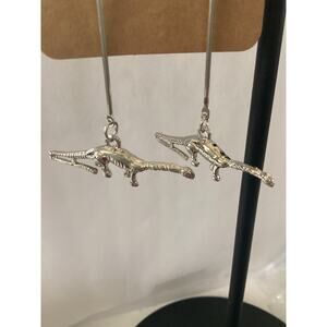 4084 NIP Silvertone Fashion Jewelry Prehistoric Dino-Mite Brontosaurus Earring